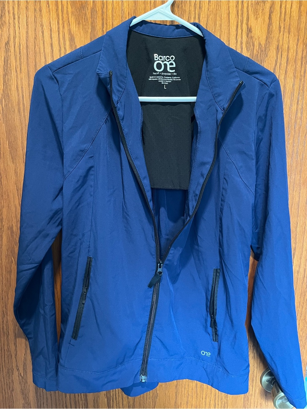 Barco One Women’s Navy Blue Scrub Jacket- NWOT